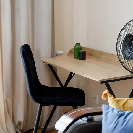 Apartament We Wroclawiu Z Dwiema Sypialniami, Wanna I Biurkiem Do Pracy Zdalnej By Renters * Vratislav